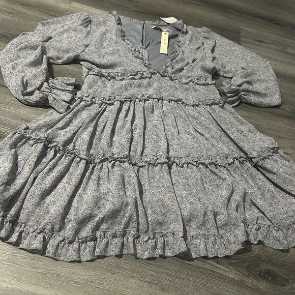 Dresses & Skirts - Floral‎ Ruffle  Dress